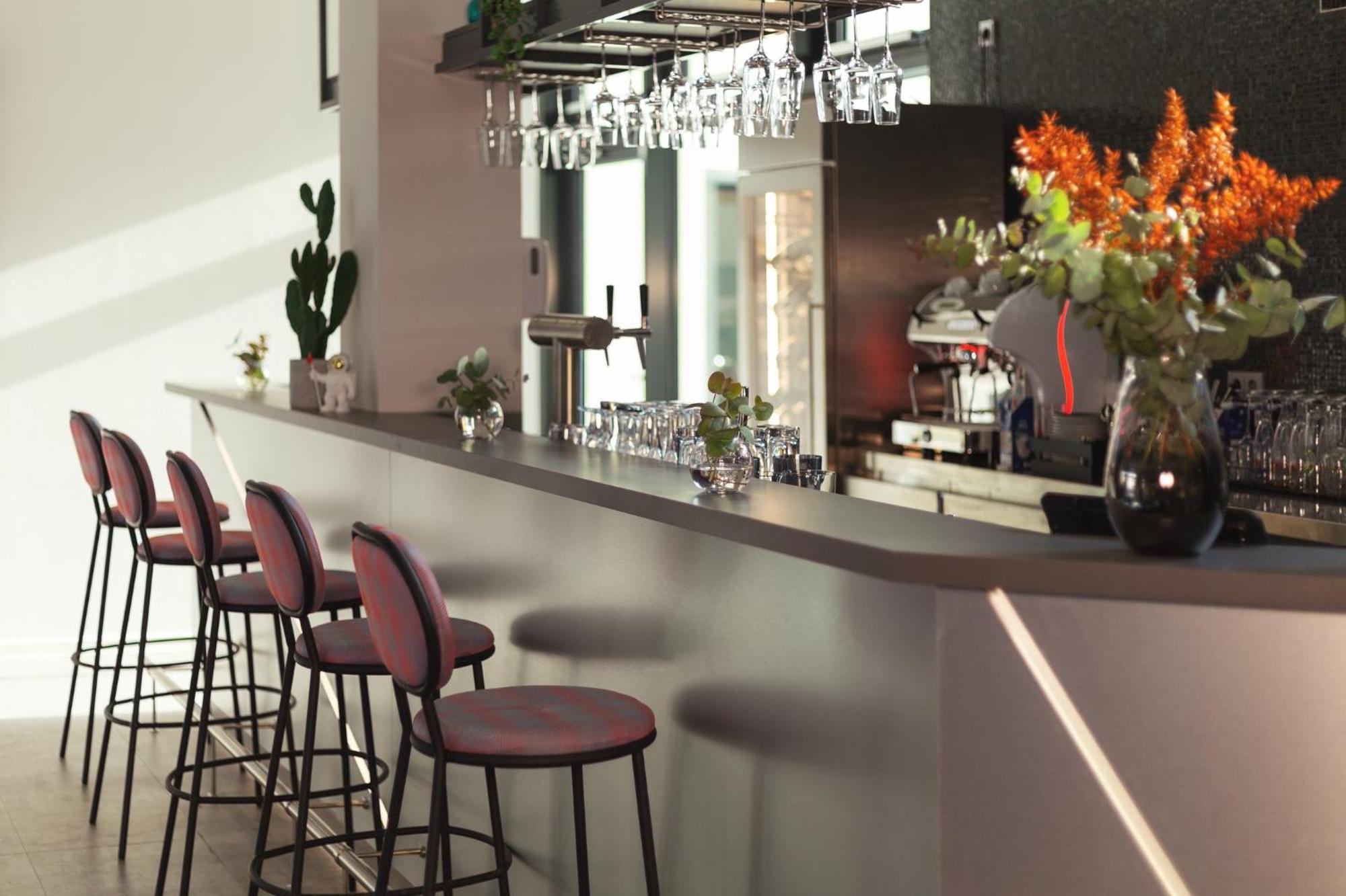 - The Niu Star By Ihg Hotel